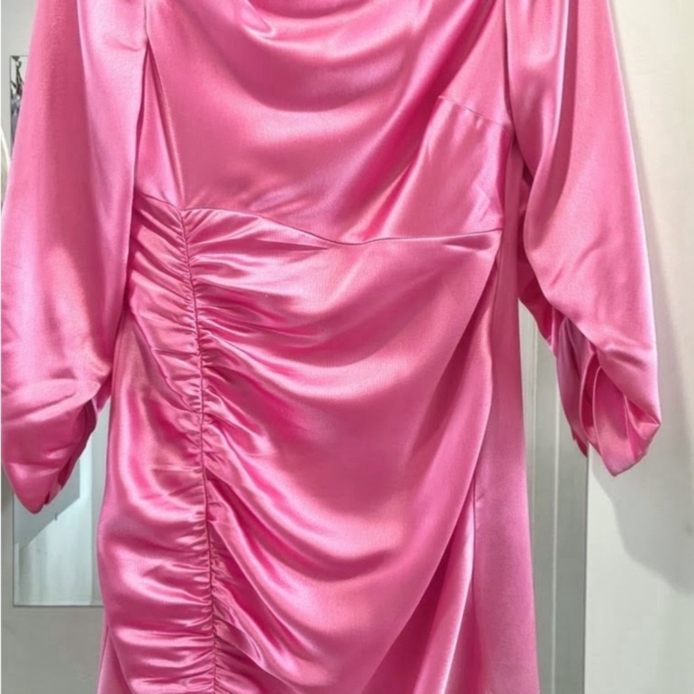 Cinq à Sept Pink Satin Ruched Cocktail Dress – Size 8